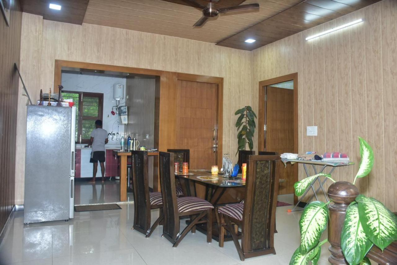 Shreshth Home Stay - Best Family Accommodation - 3Km From Har Ki Pauri, Haridwar, Uttarakhand Экстерьер фото