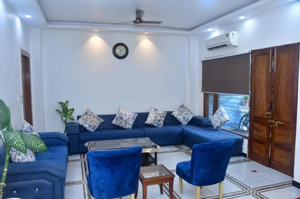 Shreshth Home Stay - Best Family Accommodation - 3Km From Har Ki Pauri, Haridwar, Uttarakhand Экстерьер фото