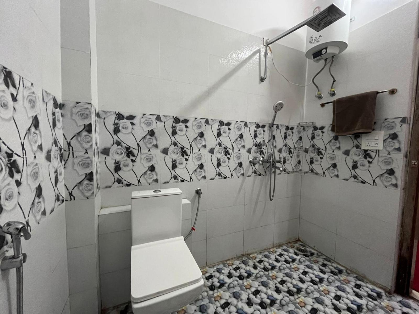 Shreshth Home Stay - Best Family Accommodation - 3Km From Har Ki Pauri, Haridwar, Uttarakhand Экстерьер фото
