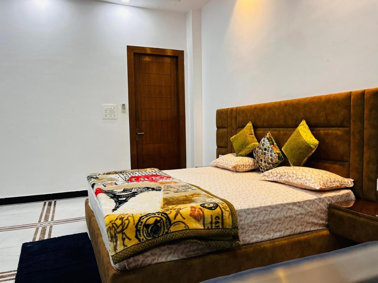 Shreshth Home Stay - Best Family Accommodation - 3Km From Har Ki Pauri, Haridwar, Uttarakhand Экстерьер фото