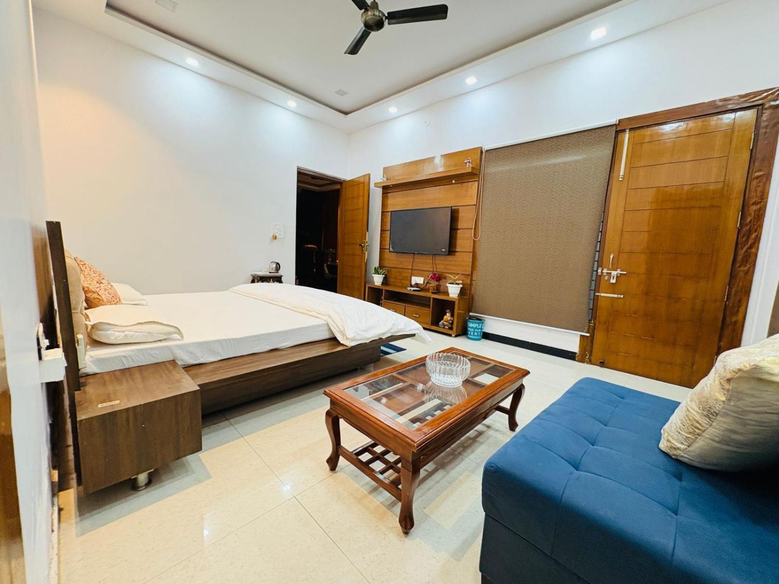 Shreshth Home Stay - Best Family Accommodation - 3Km From Har Ki Pauri, Haridwar, Uttarakhand Экстерьер фото