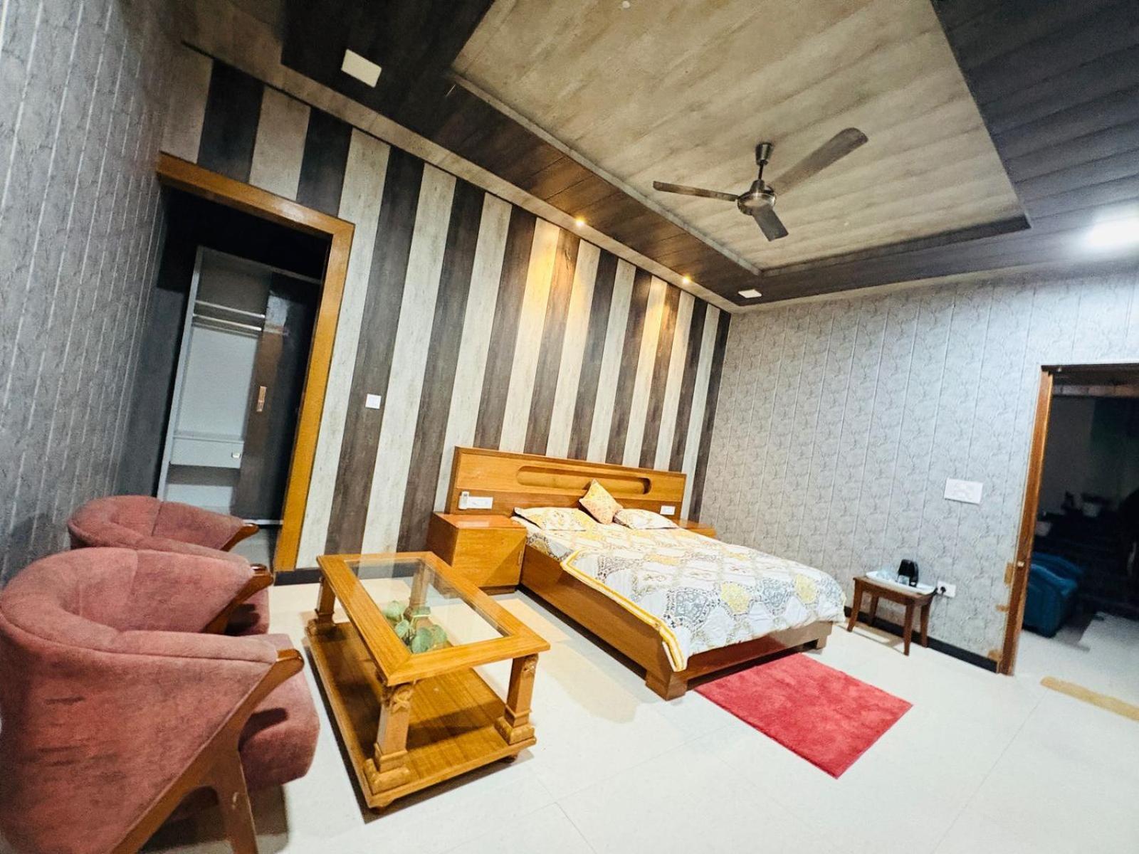 Shreshth Home Stay - Best Family Accommodation - 3Km From Har Ki Pauri, Haridwar, Uttarakhand Экстерьер фото